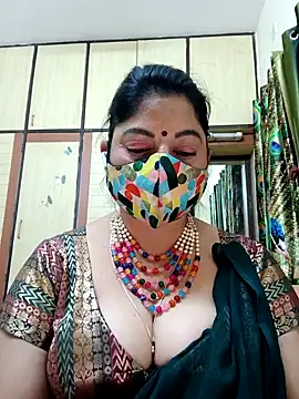 Snapshot of Ratna-777 chatting on 02.08.25 Ratna-777 online show from 02.08.25