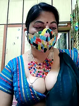 Snapshot of Ratna-777 chatting on 02.08.25 Ratna-777 online show from 02.08.25