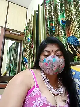 Snapshot of Ratna-777 chatting on 02.18.25 Ratna-777 online show from 02.18.25