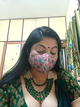 Snapshot of Ratna-777 chatting on 02.19.25 Ratna-777 online show from 02.19.25