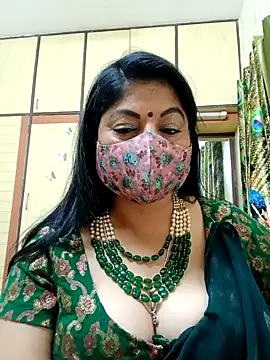 Snapshot of Ratna-777 chatting on 02.19.25 Ratna-777 online show from 02.19.25