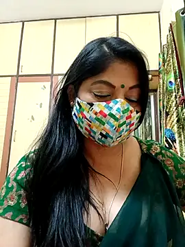 Snapshot of Ratna-777 chatting on 02.26.25 Ratna-777 online show from 02.26.25