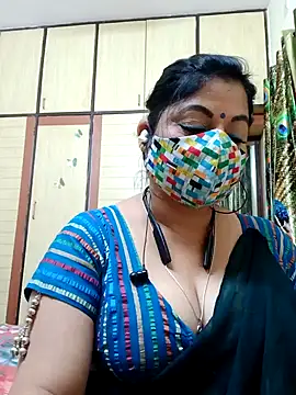 Snapshot of Ratna-777 chatting on 03.15.25 Ratna-777 online show from 03.15.25