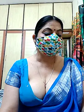 Snapshot of Ratna-777 chatting on 09.13.25 Ratna-777 online show from 09.13.25