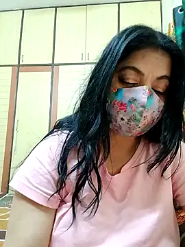 Snapshot of Ratna-777 chatting on 09.25.25 Ratna-777 online show from 09.25.25