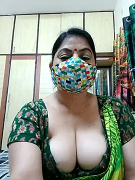 Snapshot of Ratna-777 chatting on 10.08.25 Ratna-777 online show from 10.08.25