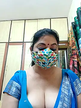 Snapshot of Ratna-777 chatting on 11.08.25 Ratna-777 online show from 11.08.25