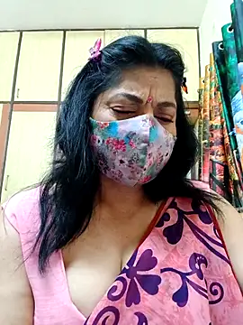 Snapshot of Ratna-777 chatting on 11.24.25 Ratna-777 online show from 11.24.25