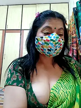 Snapshot of Ratna-777 chatting on 11.25.25 Ratna-777 online show from 11.25.25