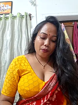 Snapshot of DREAM_GIRL-30 chatting on 11.04.25 DREAM GIRL-30 online show from 11.04.25