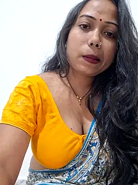 Snapshot of DREAM_GIRL-30 chatting on 11.11.25 DREAM GIRL-30 online show from 11.11.25