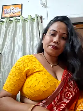 Snapshot of DREAM_GIRL-30 chatting on 11.17.25 DREAM GIRL-30 online show from 11.17.25