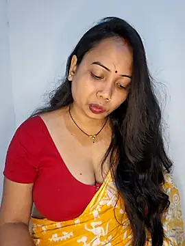 Snapshot of DREAM_GIRL-30 chatting on 11.24.25 DREAM GIRL-30 online show from 11.24.25