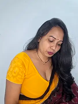 Snapshot of DREAM_GIRL-30 chatting on 11.30.25 DREAM GIRL-30 online show from 11.30.25