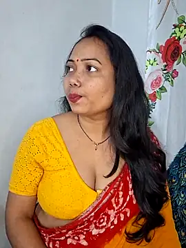 Snapshot of DREAM_GIRL-30 chatting on 12.14.25 DREAM GIRL-30 online show from 12.14.25