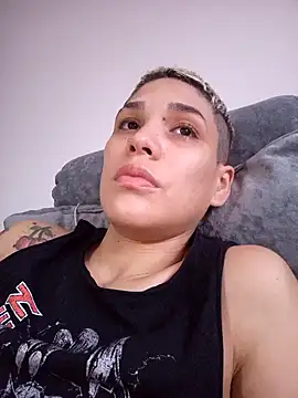 Charlee pink online show from 12.10.24