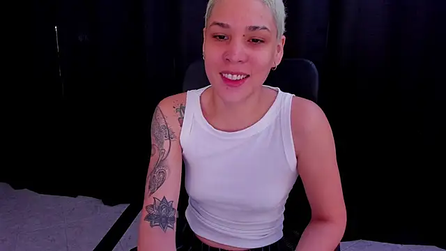 Charlee pink online show from 09.13.25