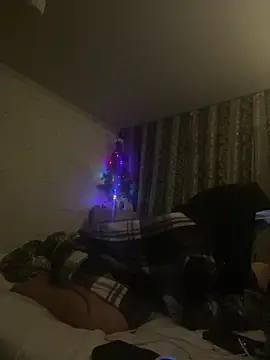 Snapshot of Kisasex1010 chatting on 12.18.25 Kisasex1010 online show from 12.18.25