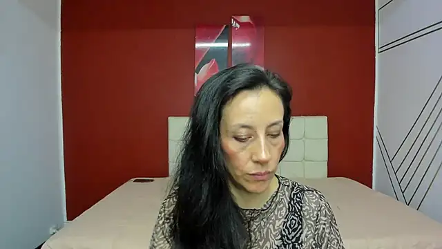 Snapshot of Abrillee1 chatting on 02.04.25 Abrillee1 online show from 02.04.25