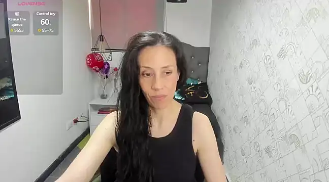 Snapshot of Abrillee1 chatting on 03.20.25 Abrillee1 online show from 03.20.25