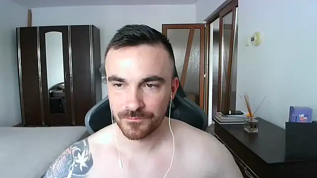 Snapshot of mu5clemania2 chatting on 05.25.26 mu5clemania2 online show from 05.25.26