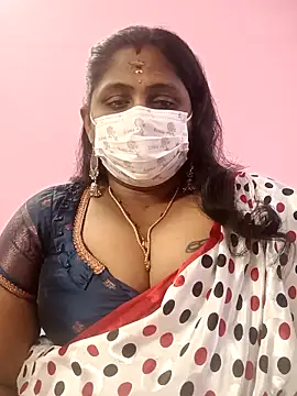 Snapshot of rithikka chatting on 11.28.25 rithikka online show from 11.28.25