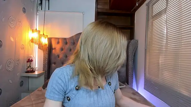 Snapshot of SammySanders chatting on 01.28.25 SammySanders online show from 01.28.25