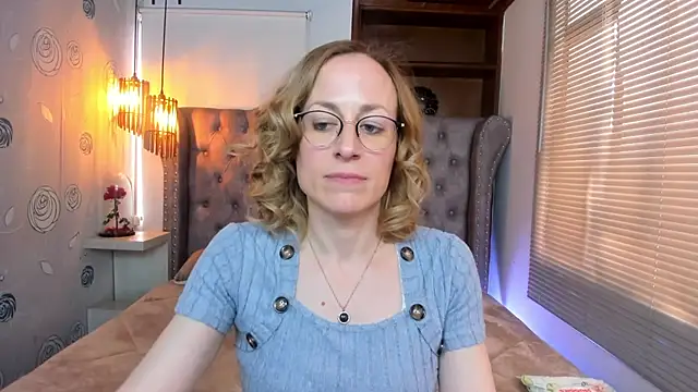 Snapshot of SammySanders chatting on 02.01.25 SammySanders online show from 02.01.25