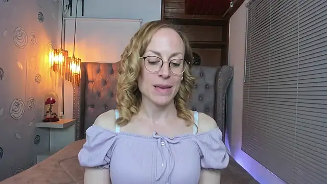 Snapshot of SammySanders chatting on 03.05.25 SammySanders online show from 03.05.25