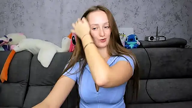 Snapshot of DreameSoul chatting on 11.16.25 DreameSoul online show from 11.16.25