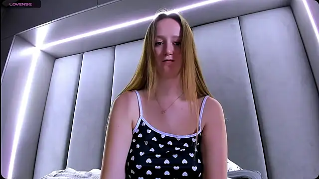 Snapshot of DreameSoul chatting on 02.05.26 DreameSoul online show from 02.05.26