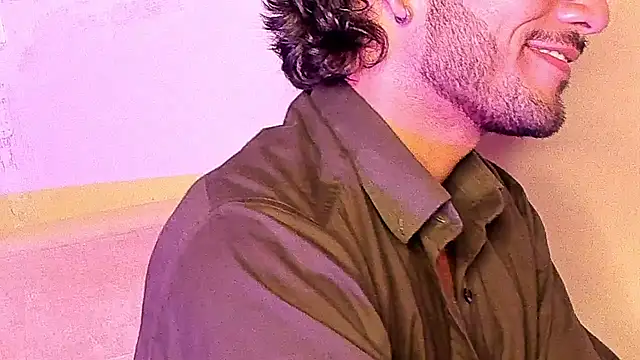 Snapshot of Nicholasrodrii chatting on 12.19.24 Nicholasrodrii online show from 12.19.24