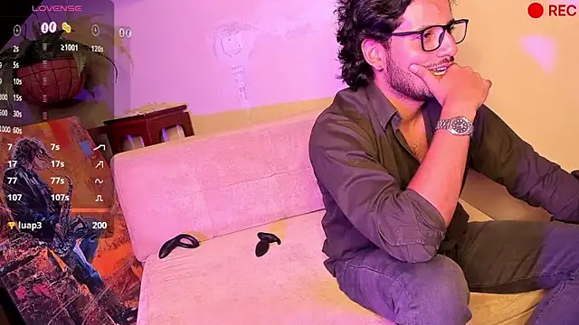 Snapshot of Nicholasrodrii chatting on 12.22.24 Nicholasrodrii online show from 12.22.24