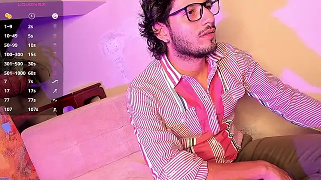 Snapshot of Nicholasrodrii chatting on 12.31.24 Nicholasrodrii online show from 12.31.24