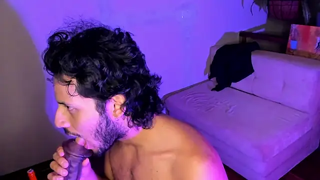 Snapshot of Nicholasrodrii chatting on 01.16.25 Nicholasrodrii online show from 01.16.25