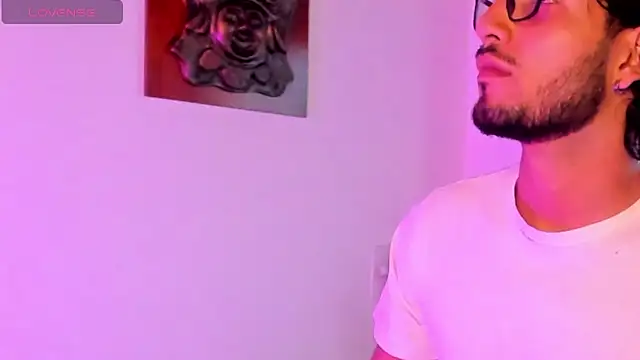 Snapshot of Nicholasrodrii chatting on 01.17.25 Nicholasrodrii online show from 01.17.25