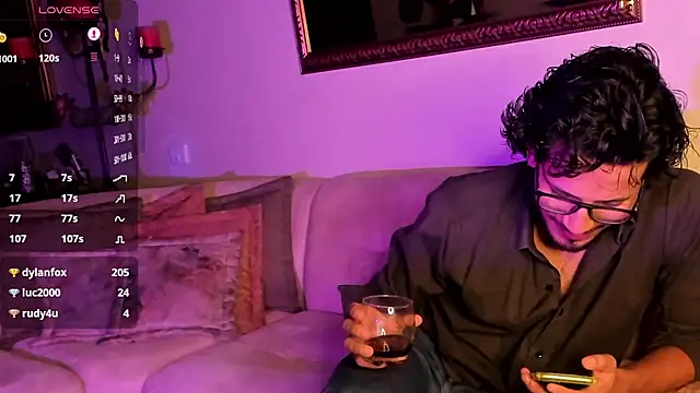 Snapshot of Nicholasrodrii chatting on 01.29.25 Nicholasrodrii online show from 01.29.25