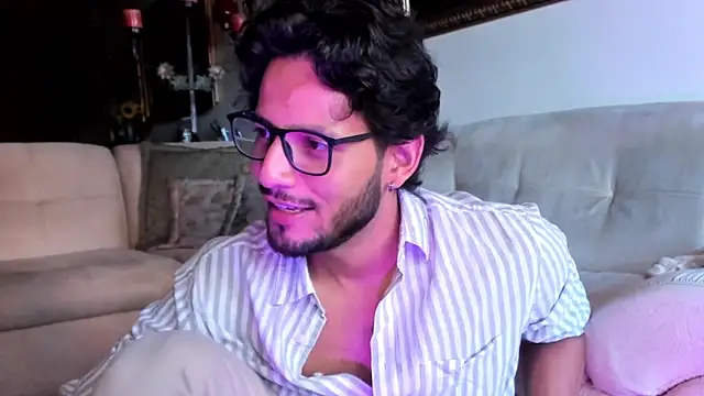 Snapshot of Nicholasrodrii chatting on 01.29.25 Nicholasrodrii online show from 01.29.25