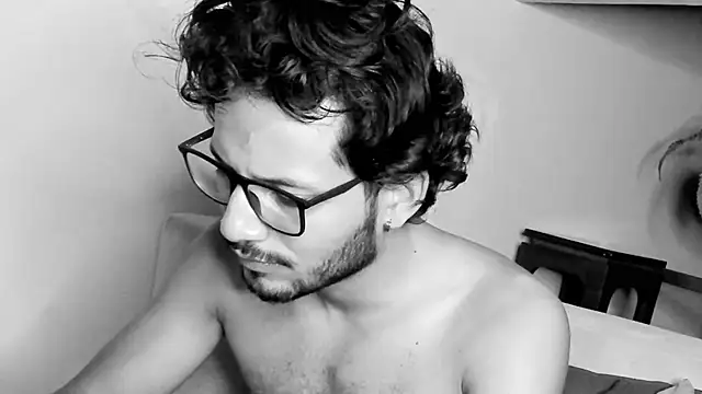 Snapshot of Nicholasrodrii chatting on 02.22.25 Nicholasrodrii online show from 02.22.25