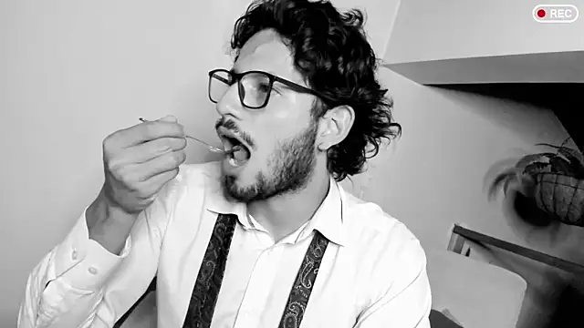 Snapshot of Nicholasrodrii chatting on 03.16.25 Nicholasrodrii online show from 03.16.25