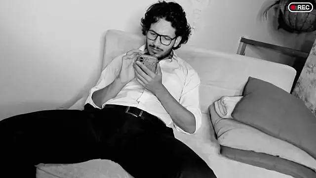 Snapshot of Nicholasrodrii chatting on 03.22.25 Nicholasrodrii online show from 03.22.25