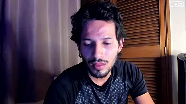 Snapshot of Nicholasrodrii chatting on 09.10.25 Nicholasrodrii online show from 09.10.25