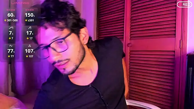 Snapshot of Nicholasrodrii chatting on 10.05.25 Nicholasrodrii online show from 10.05.25