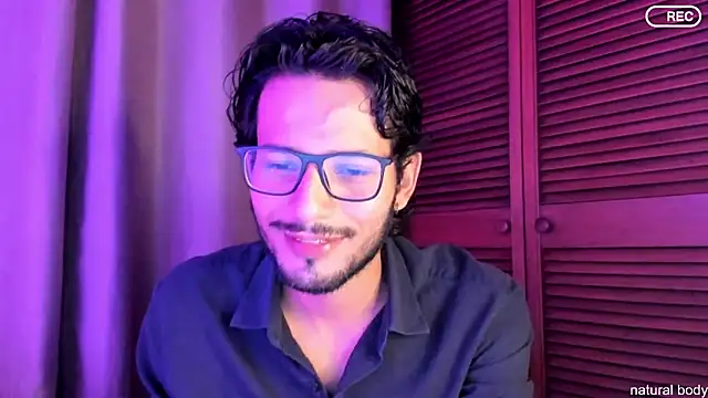 Snapshot of Nicholasrodrii chatting on 10.07.25 Nicholasrodrii online show from 10.07.25