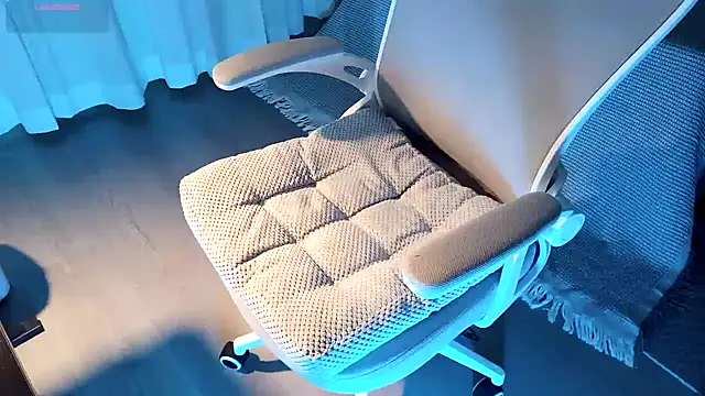 FEIYU001 online show from 12.08.24