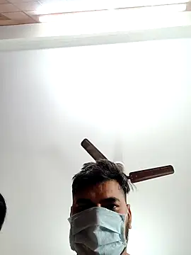 Snapshot of aaliya_bhattt chatting on 12.15.24 aaliya bhattt online show from 12.15.24