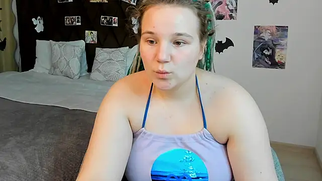 GloriaHylivi online show from 12.22.24