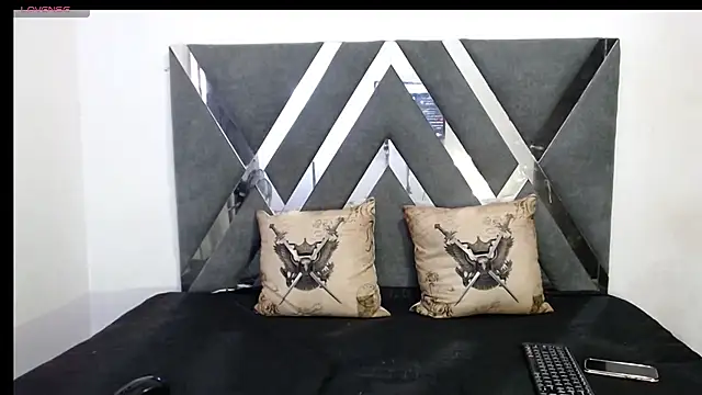 Lunawillis online show from 01.25.25