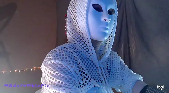 madcrumblepie online show from 01.28.25