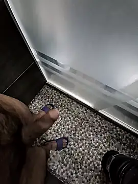 Snapshot of Piter1022 chatting on 12.21.24 Piter1022 online show from 12.21.24